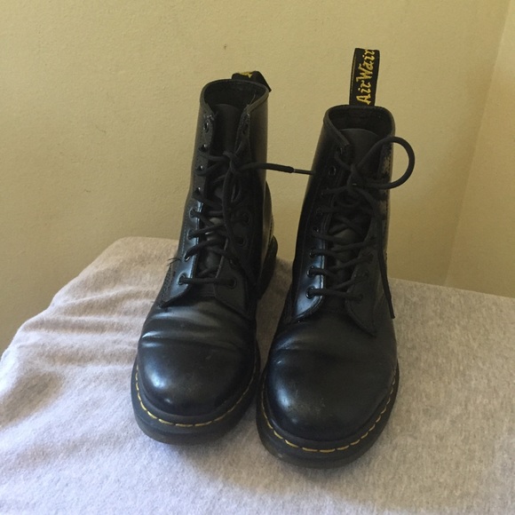 Dr. Martens Other - Doc Martens 9
